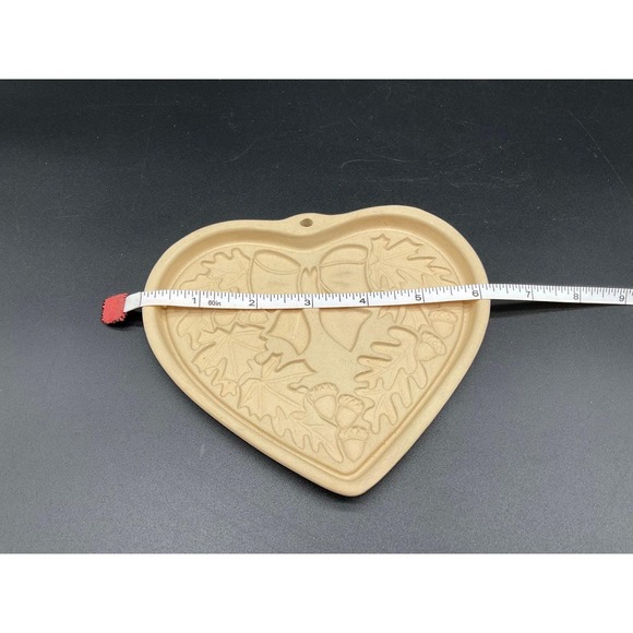 Pampered Chef Autumn Wreath Heart Cookie Mold‎ Stoneware 2003 Seasons the Heart - Picture 2 of 5